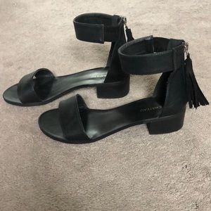 Le Chateau Sandals worn once!!